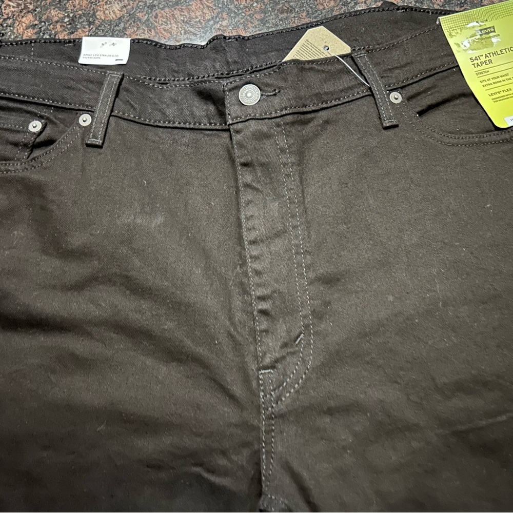 Men’s Black Levi Jeans